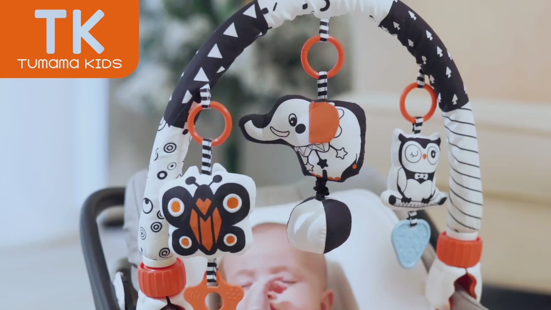 This-Baby-stroller-arch-toy-is-a-good-helper-for-Moms